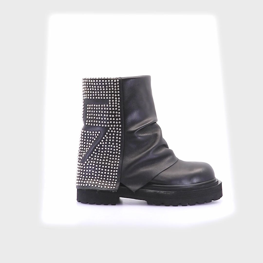 Iconic Black Studded Boots Icon