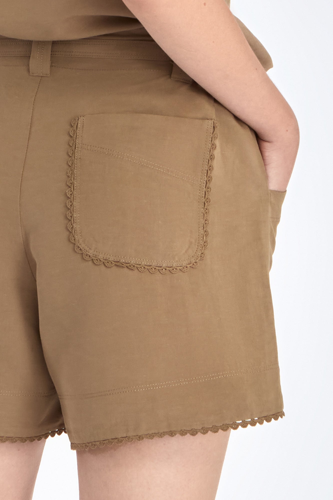Lira Linen Blend Shorts | Taupe