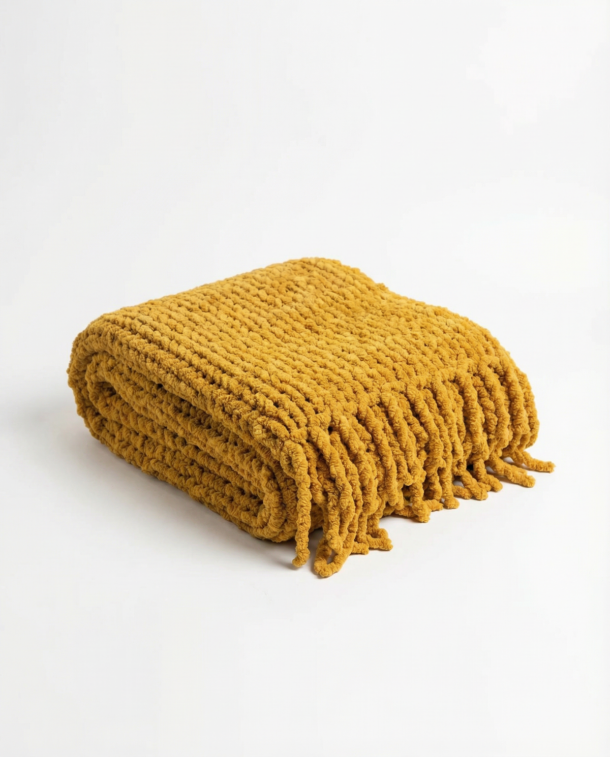 CHUNKY CHENILLE KNIT BLANKET WITH FRINGE