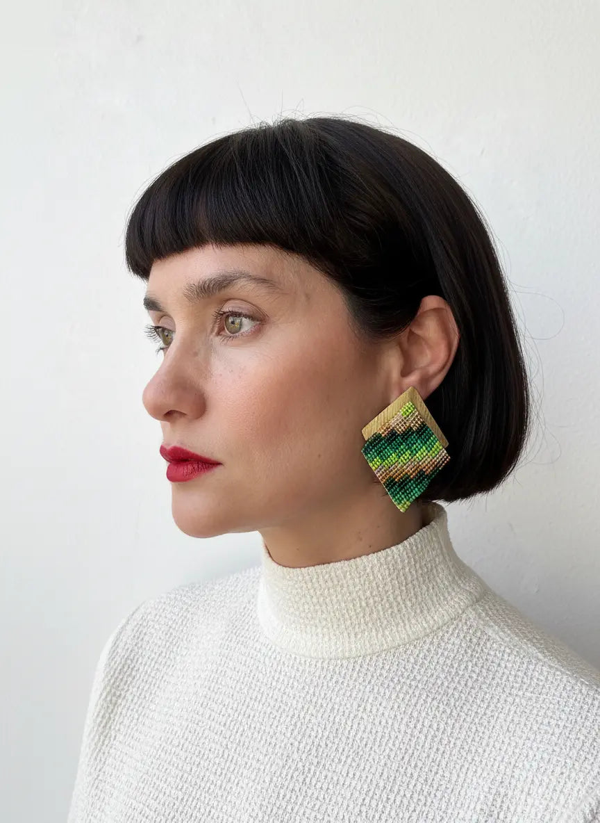 MINIMALIST DECONSTRUCTED KNOT EARRING