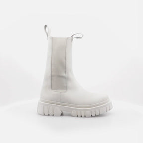 Chic White Chelsea Booties Paran