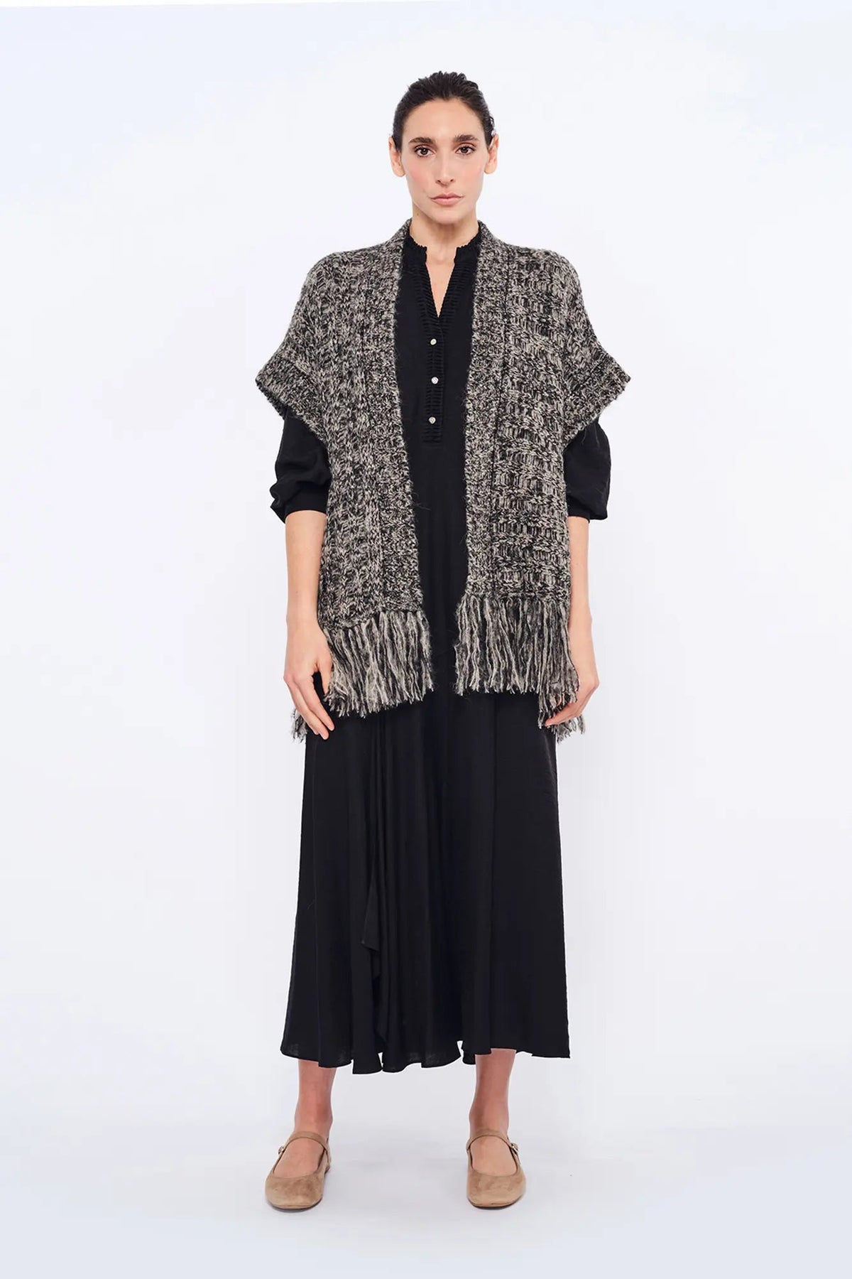 Amaris Alpaca Fringe Poncho | Black Melange