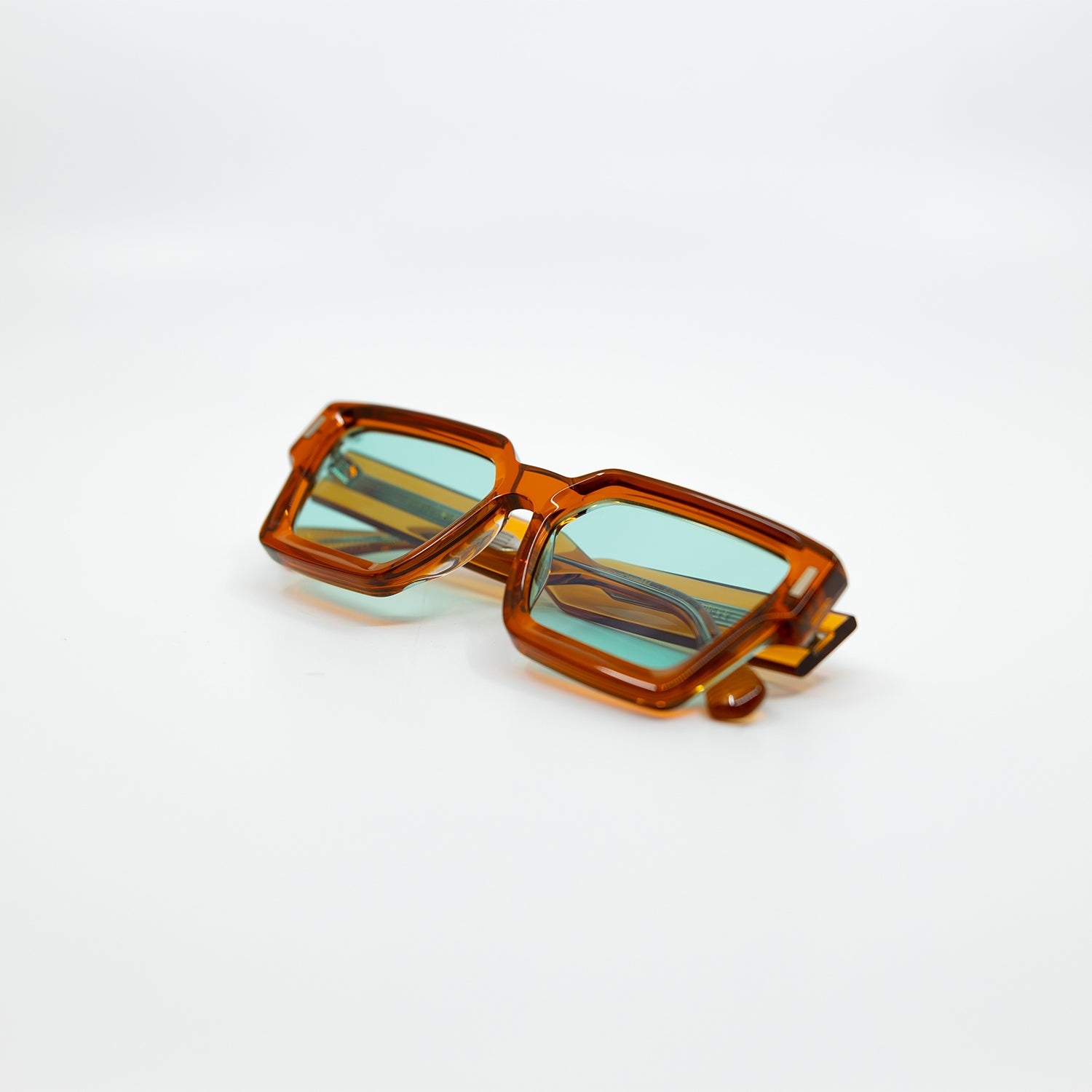 008 Ambar Sunglasses