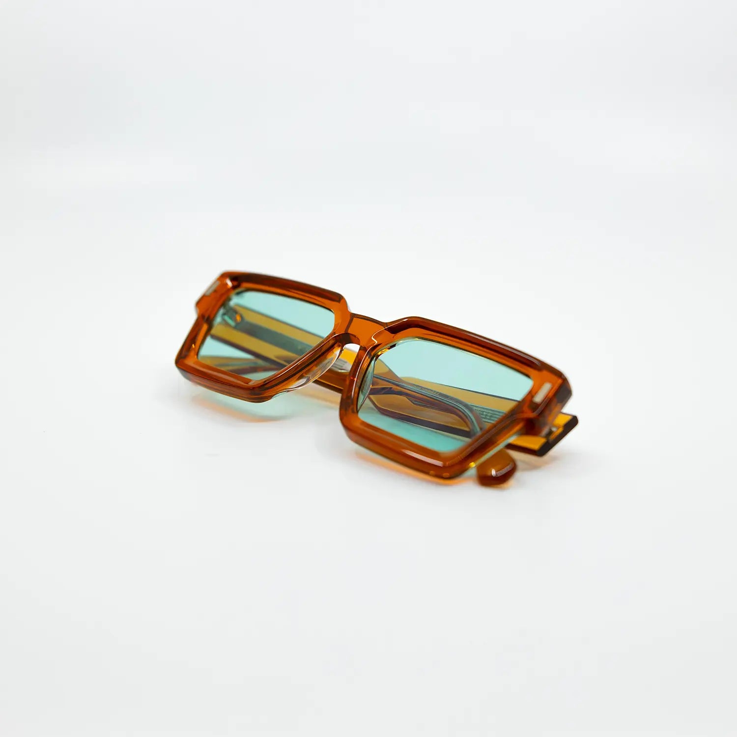 008 Ambar Sunglasses