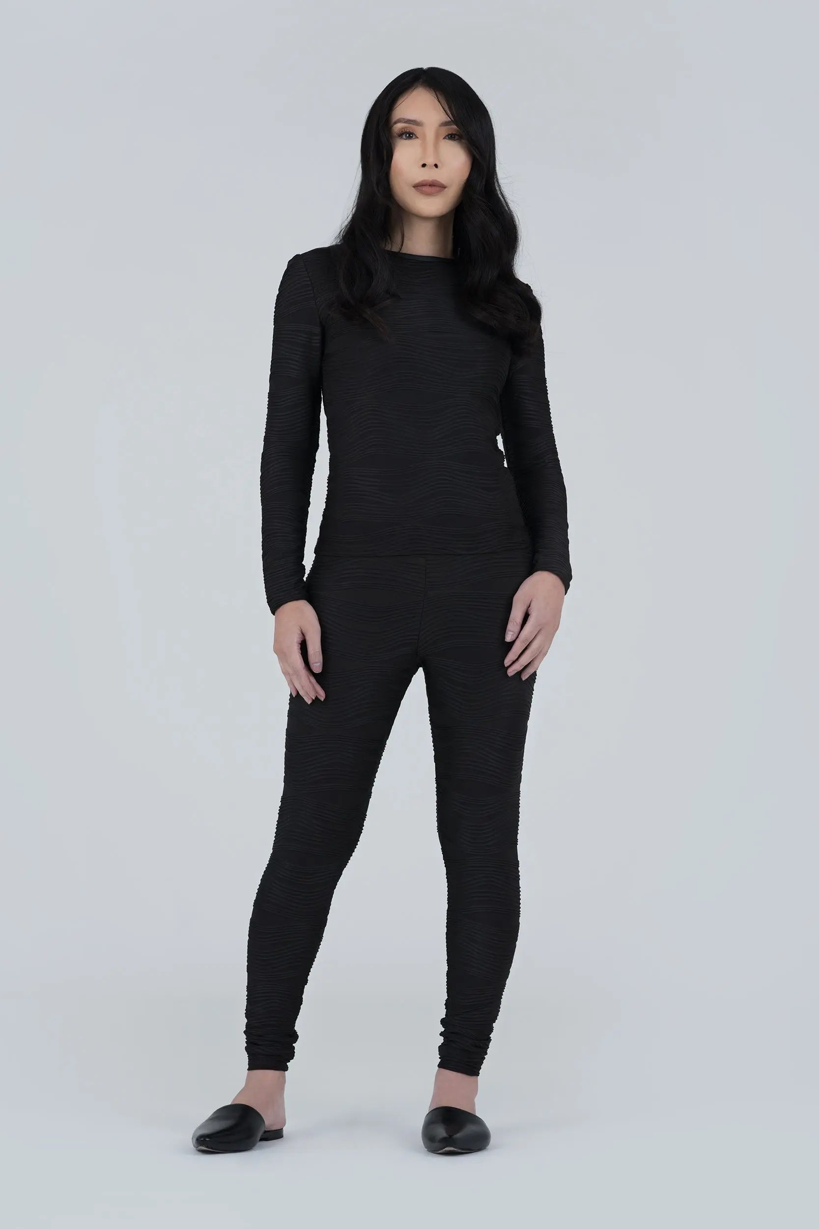 Women’s Long-Sleeve Sculpting Knit Top