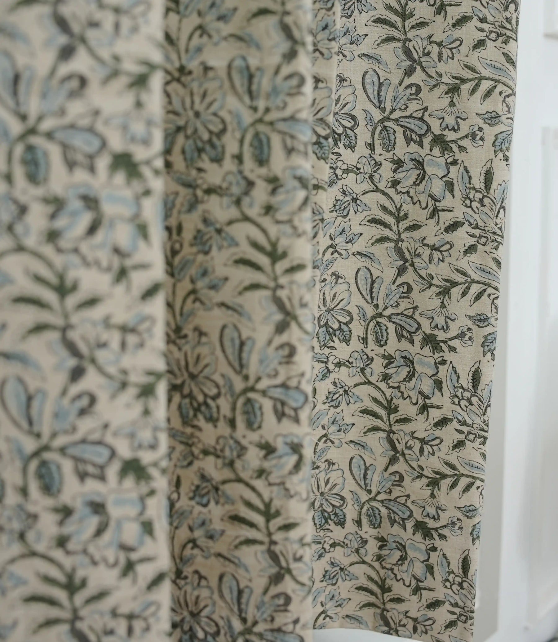 Handcrafted Floral Block Print Pleated Gray Linen Blend Ring Curtain - Semi Seer Qudrat