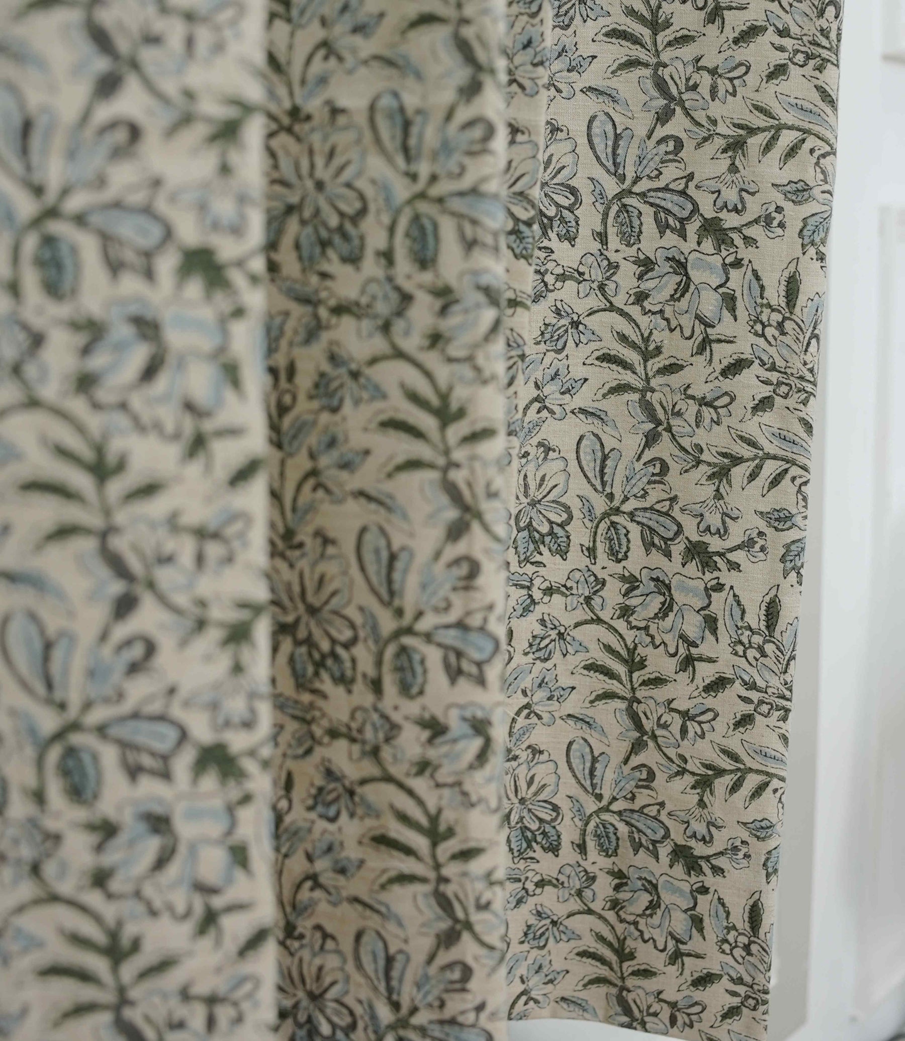 Handcrafted Floral Block Print Pleated Gray Linen Blend Ring Curtain - Semi Seer Qudrat