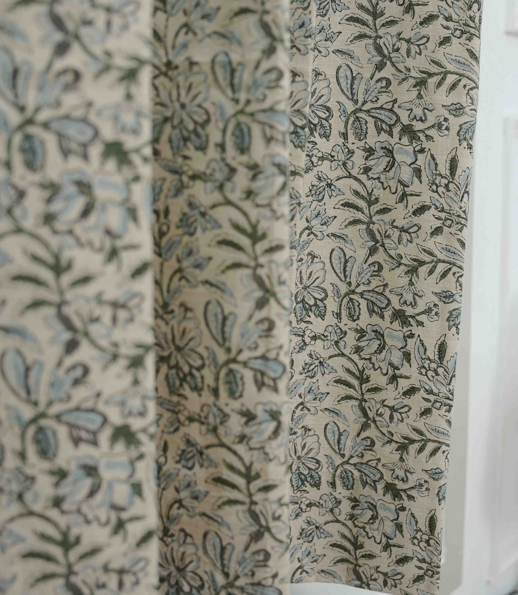 Handcrafted Floral Block Print Pleated Gray Linen Blend Ring Curtain - Semi Seer Qudrat
