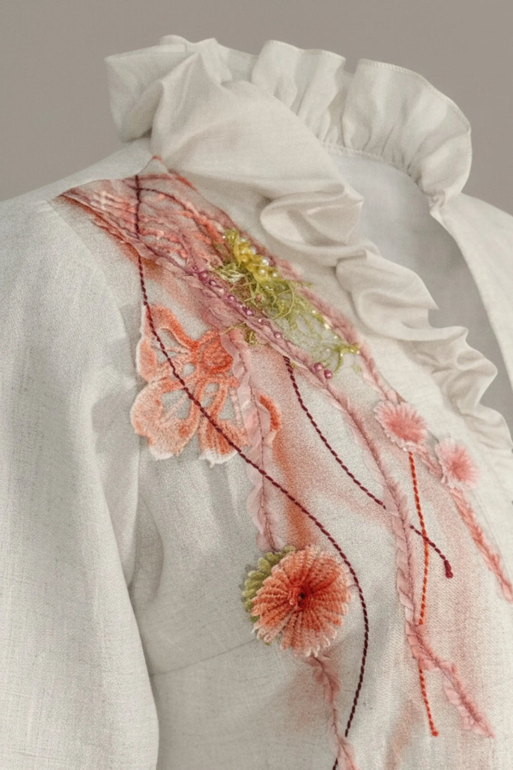 LINAJE Hand by PASALUMAC -Embroidered Linen Two-Piece Set – Cropped Jacket & Wide-Leg Trousers