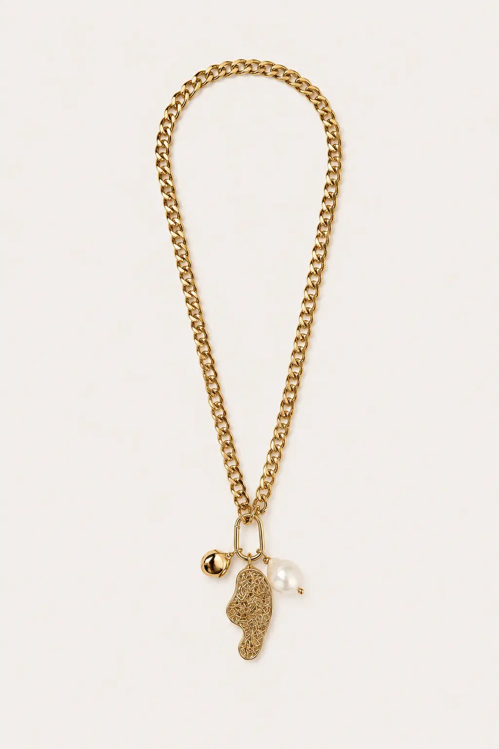Perla Charm Necklace