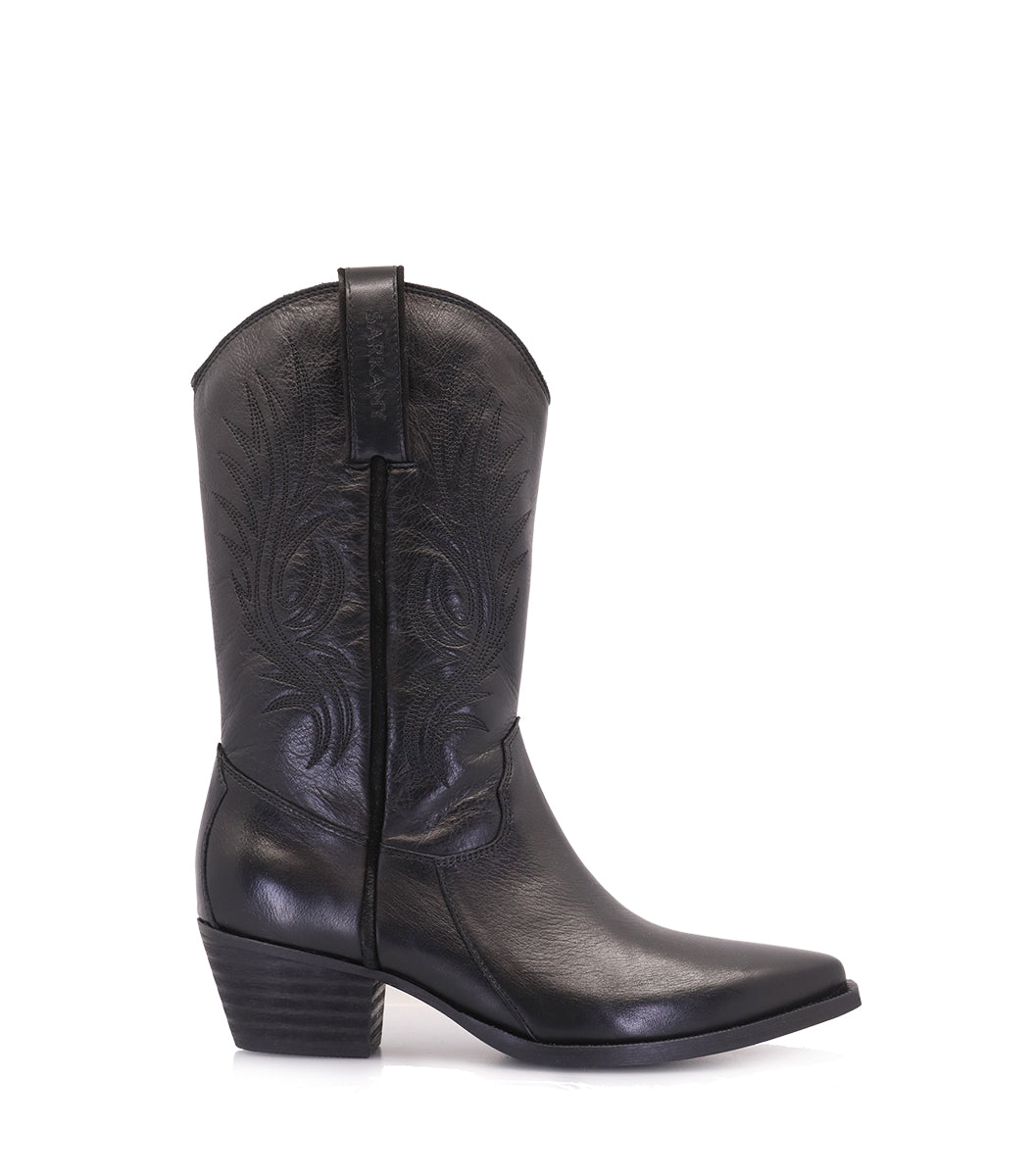 Texan Chic Black Western Boots Frant