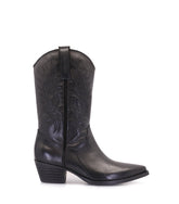 Texan Chic Black Western Boots Frant
