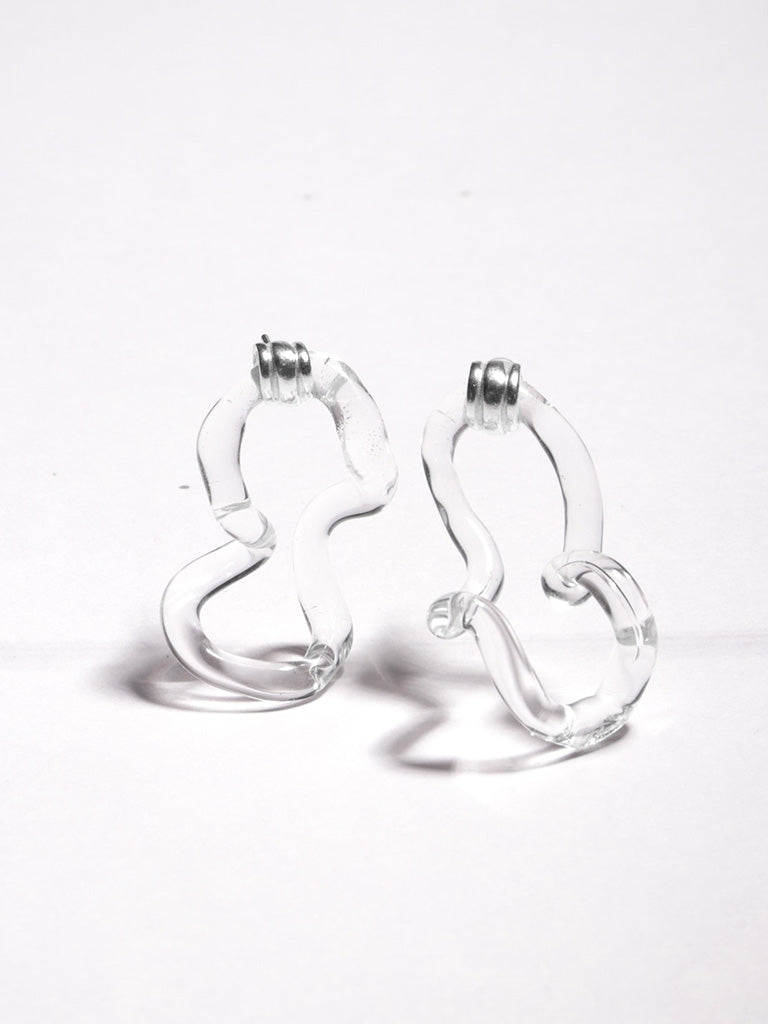 Interconexión M Earrings