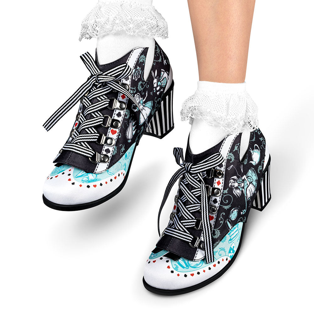 Alice Mary Jane Pump