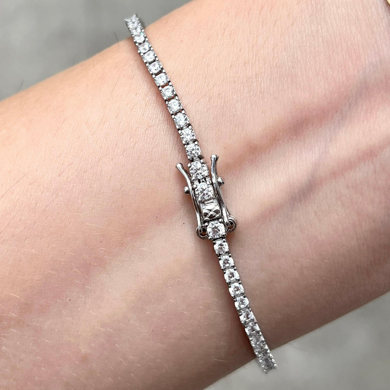 THE “MARGO” 4 PRONG 2MM TENNIS BRACELET