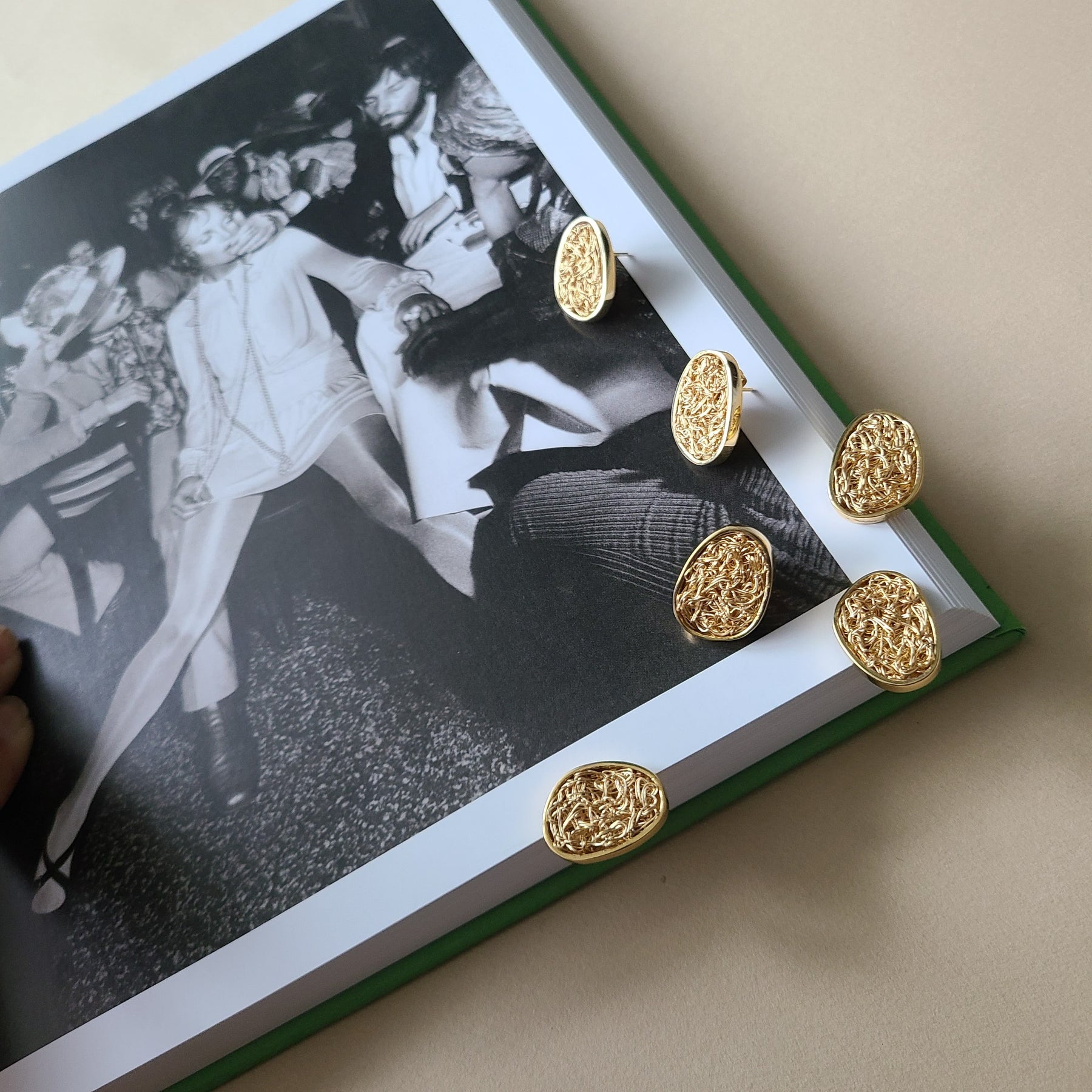 Vida Gold Stud Earrings