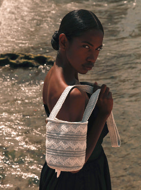 Caribeña Wayuu Silver Handcrafted Mochila
