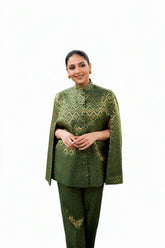 Gayatri Banarasi Cape Co-ord Set: Women's Emerald Gold Diamond Indowestern Wear