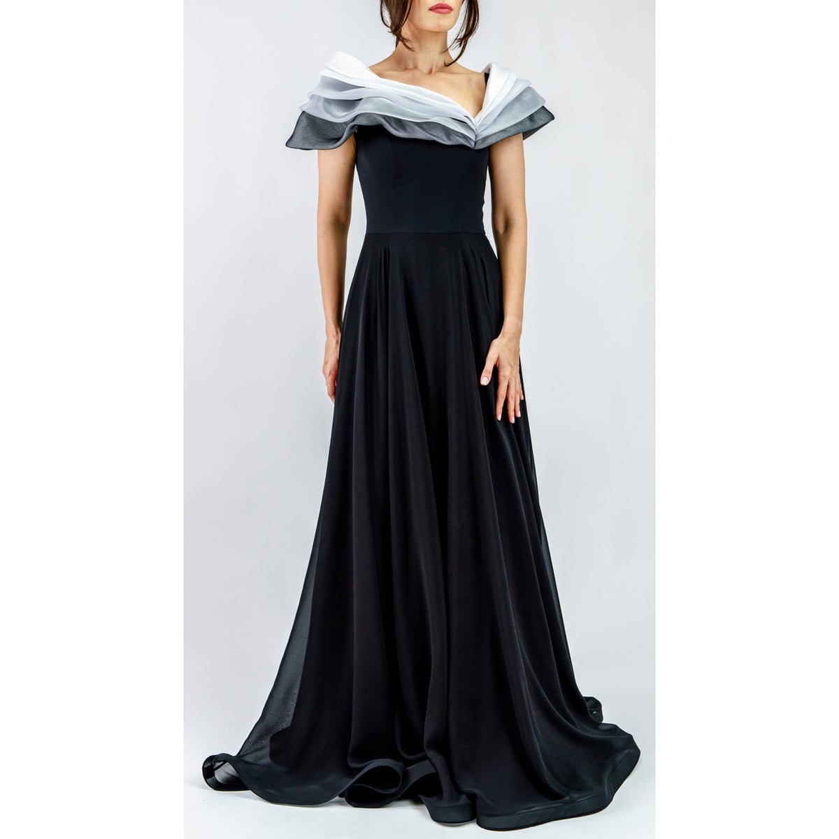 Sculpted Silk Grace