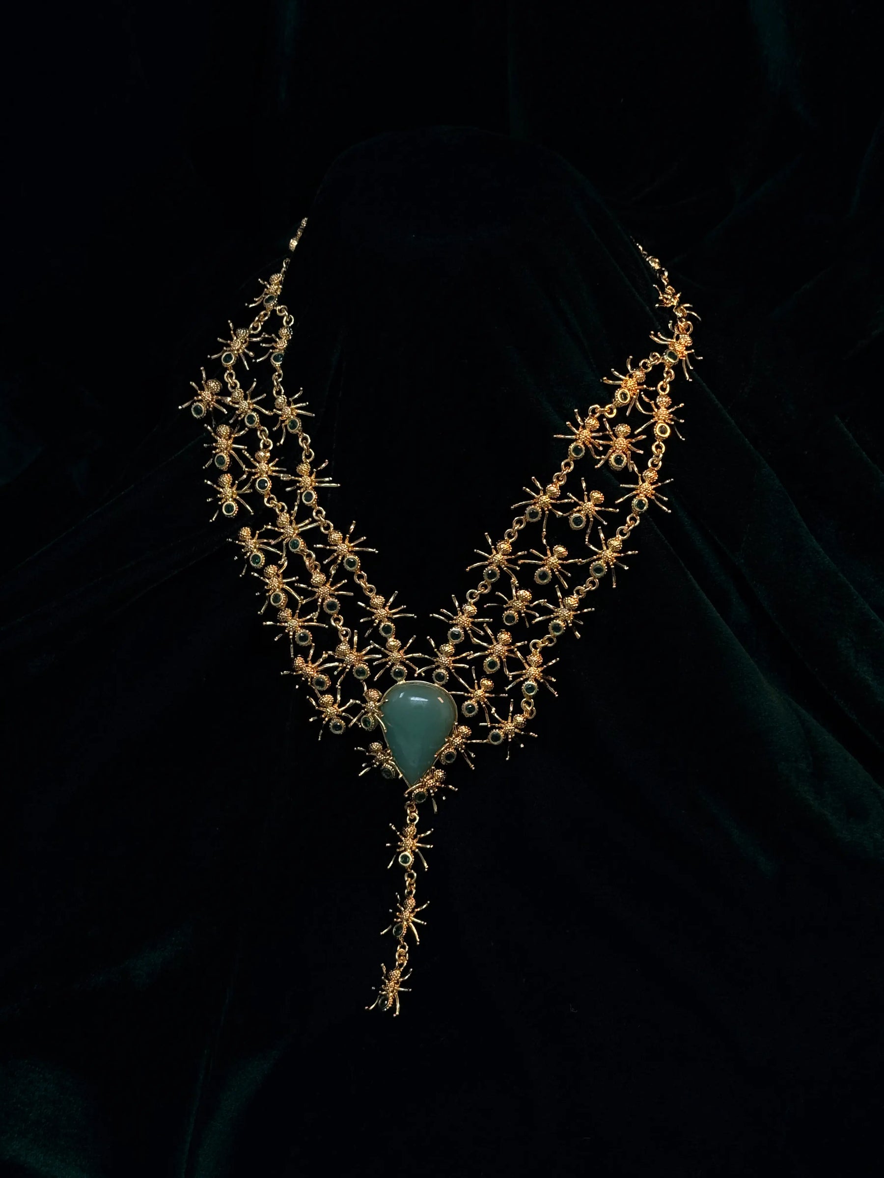 Collar "camino Al Trabajo"