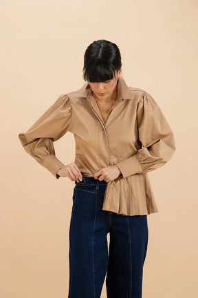 Blusa promesa camel