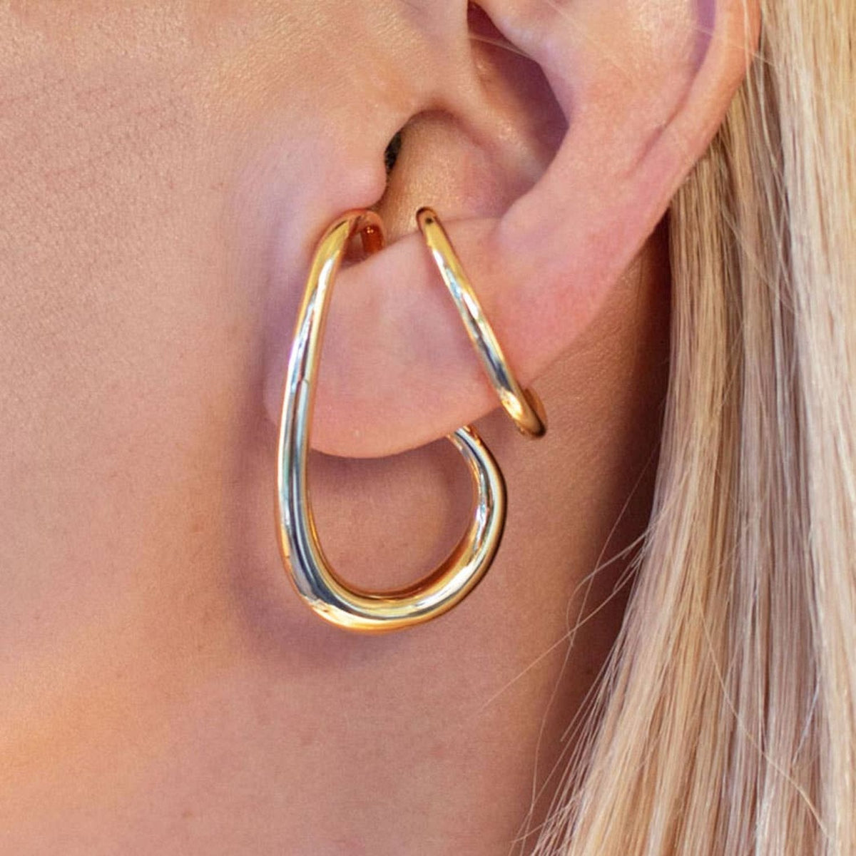 Gold London Ear Cuff Non-Pierced Earring