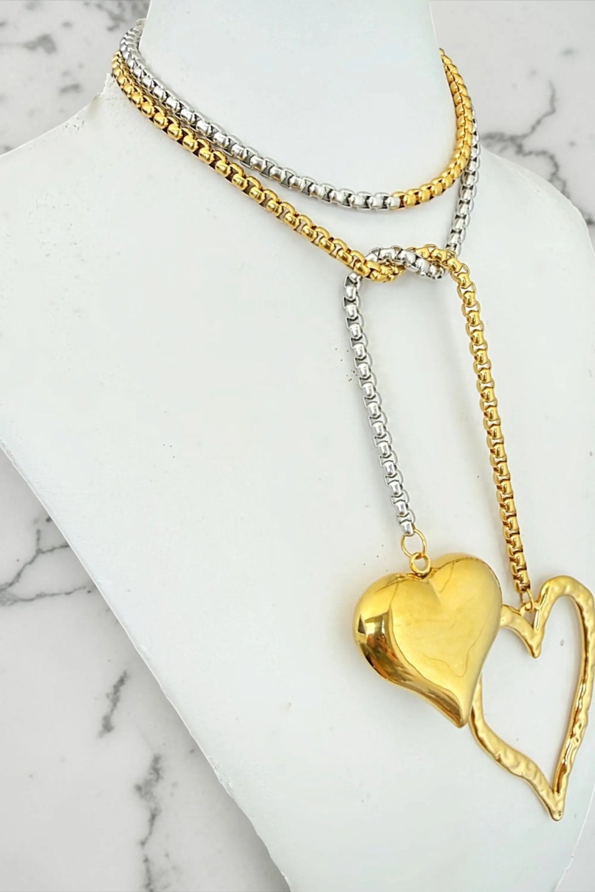 Yia lariat heart necklace