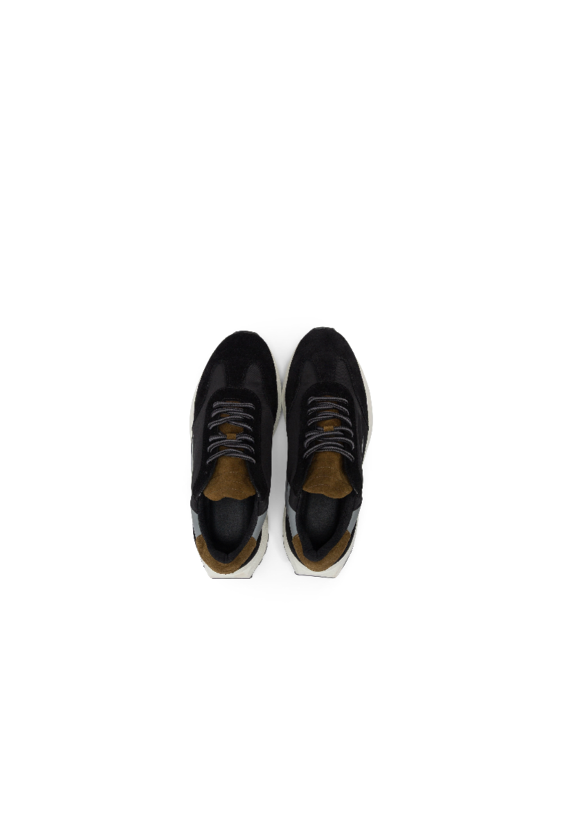 Moyo Trail Runner B-l-a-c-k CW (Unisex)