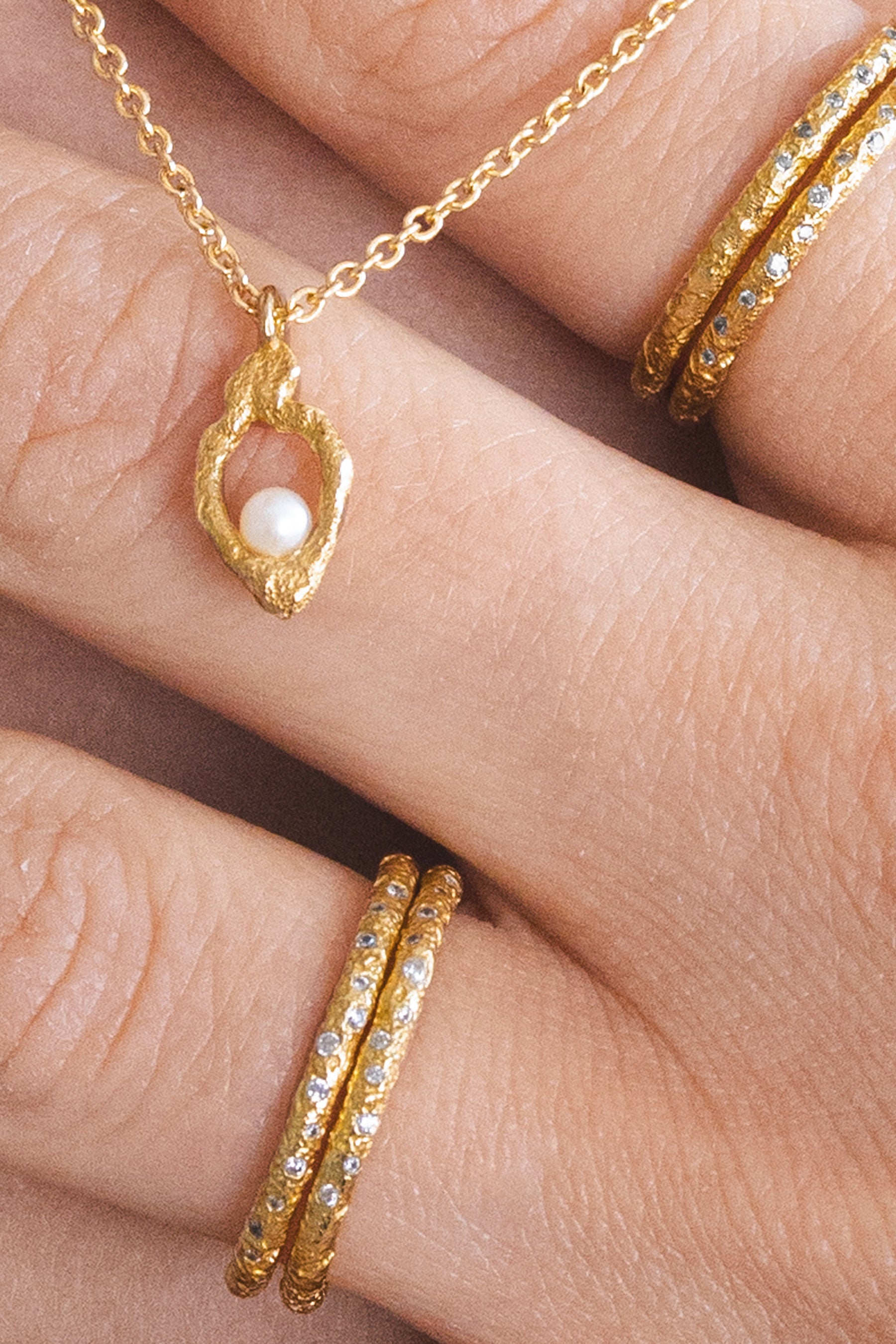 Artemis  Ring