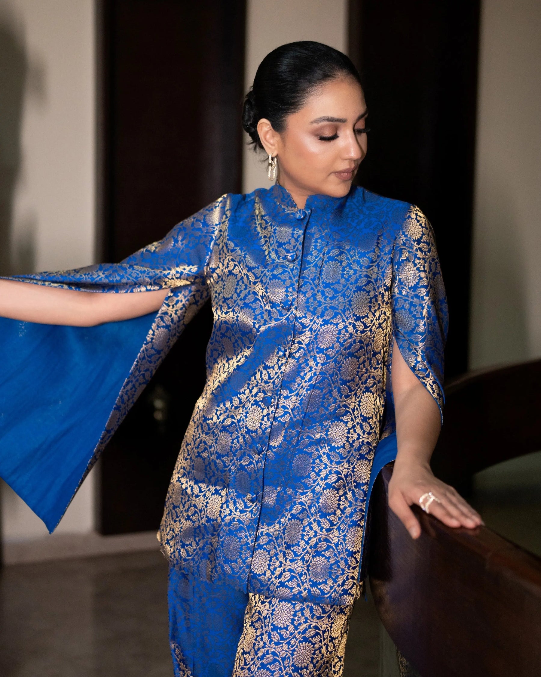 Mumtaz Banarasi Cape Co-ord Set: Women's Royal Blue Gold Floral Indowestern Wear
