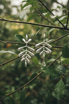 Luxe Fluid Droplet Earrings