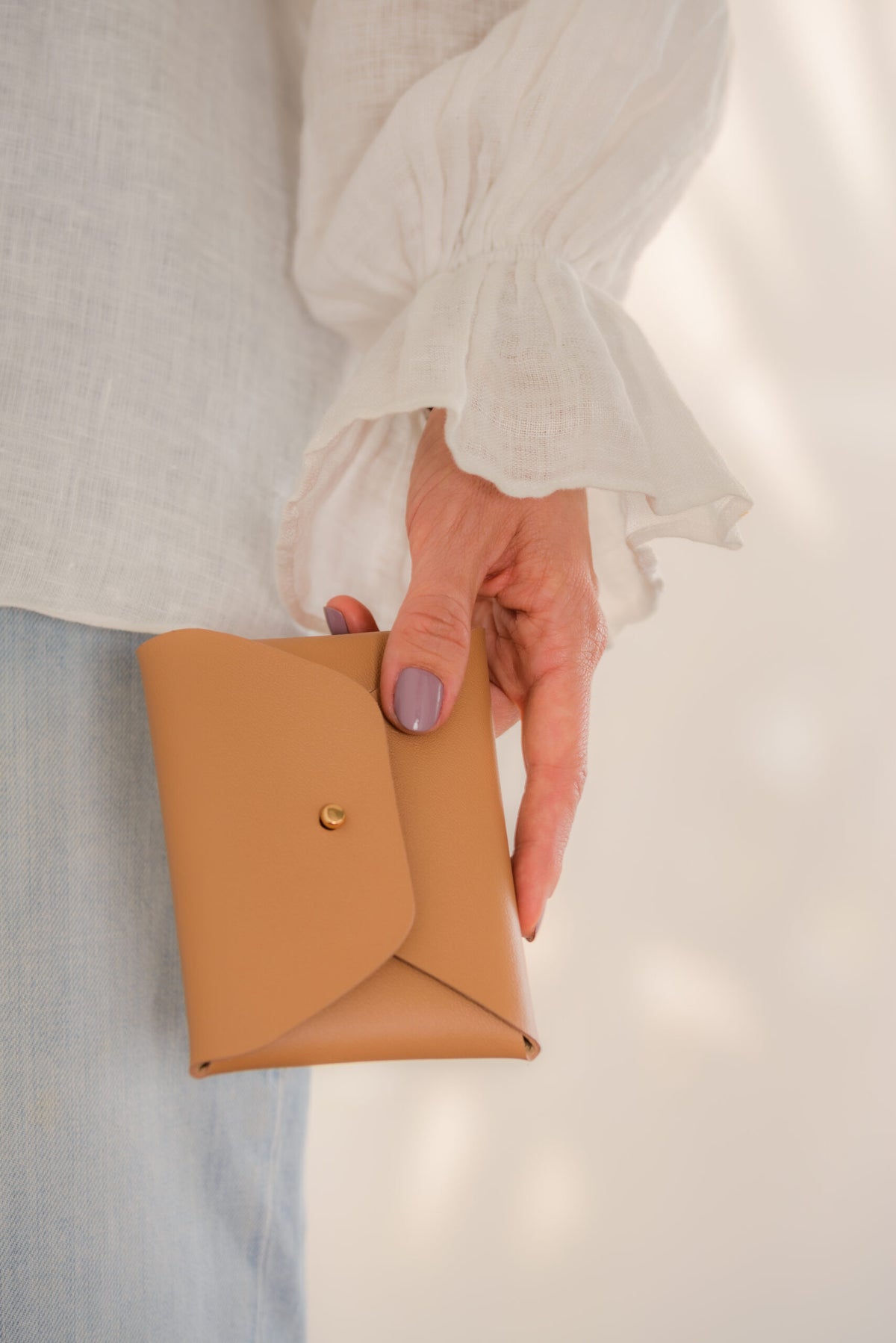 Card Holder Ana