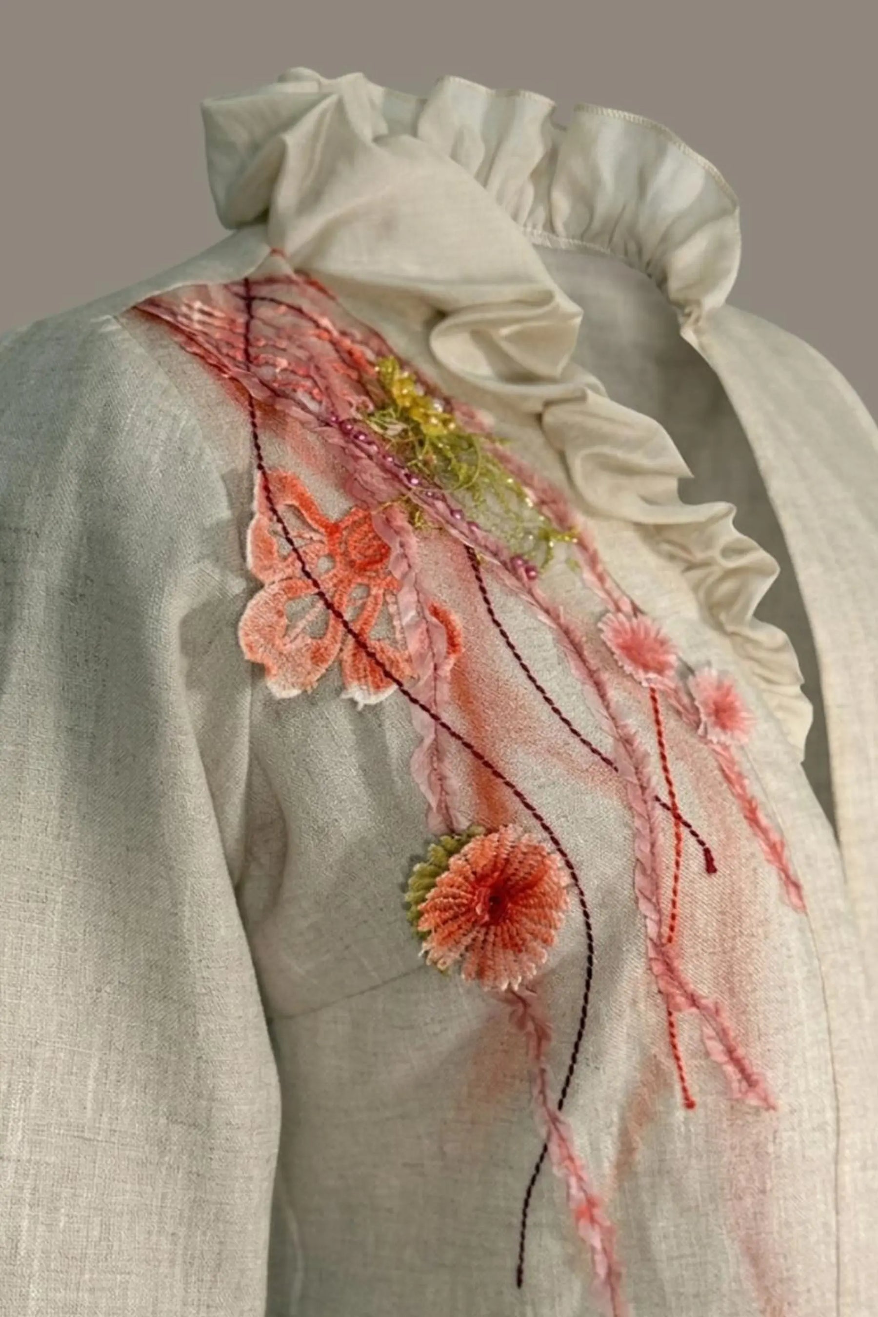 LINAJE Hand by PASALUMAC -Embroidered Linen Two-Piece Set – Cropped Jacket & Wide-Leg Trousers