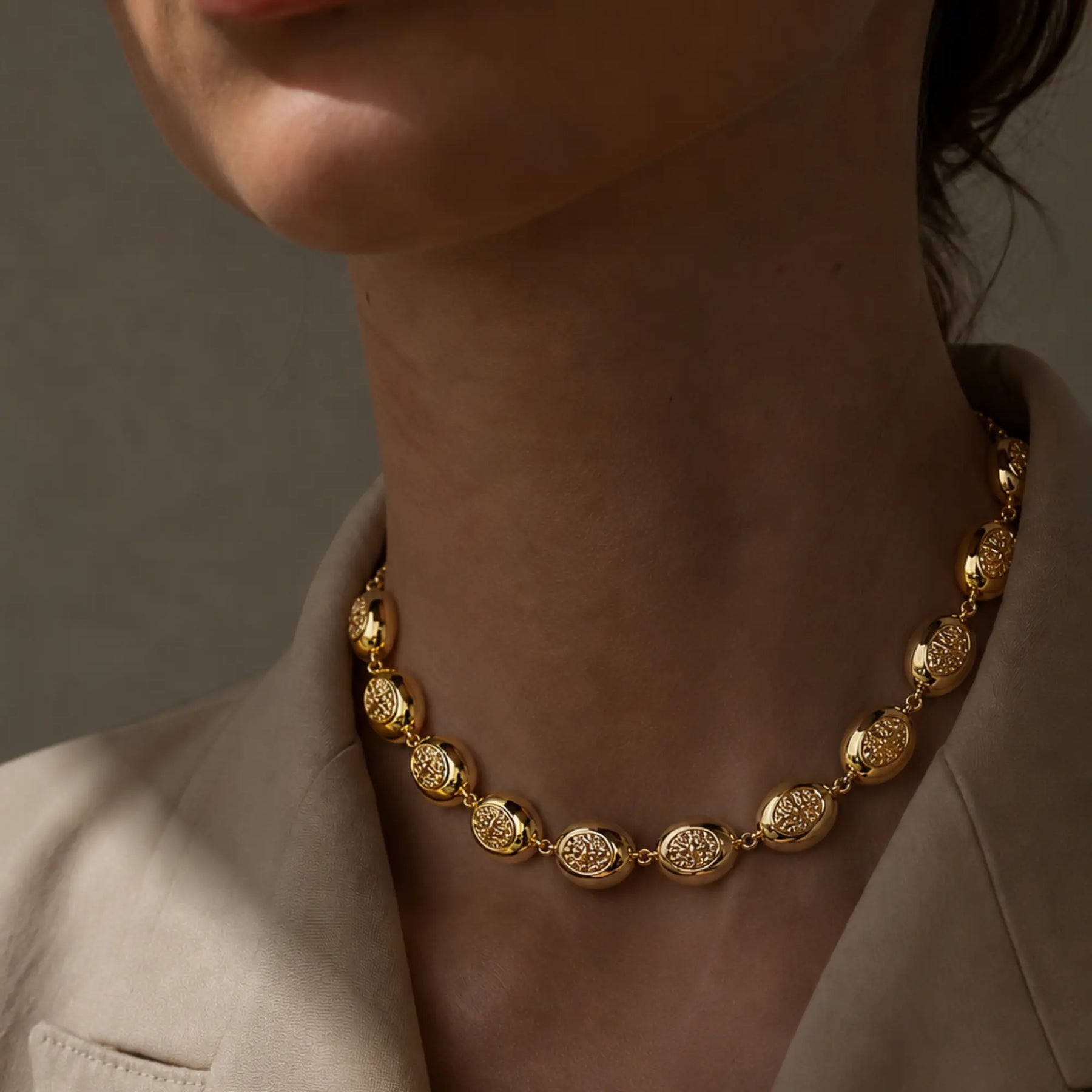 Aurelia Heart Choker