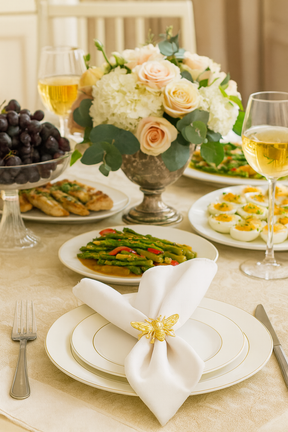 Honey Metal Napkin Ring Set of 4 – Gold