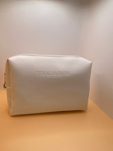 Vegan Saffiano Leather Classic Cosmetic Bag with zipper