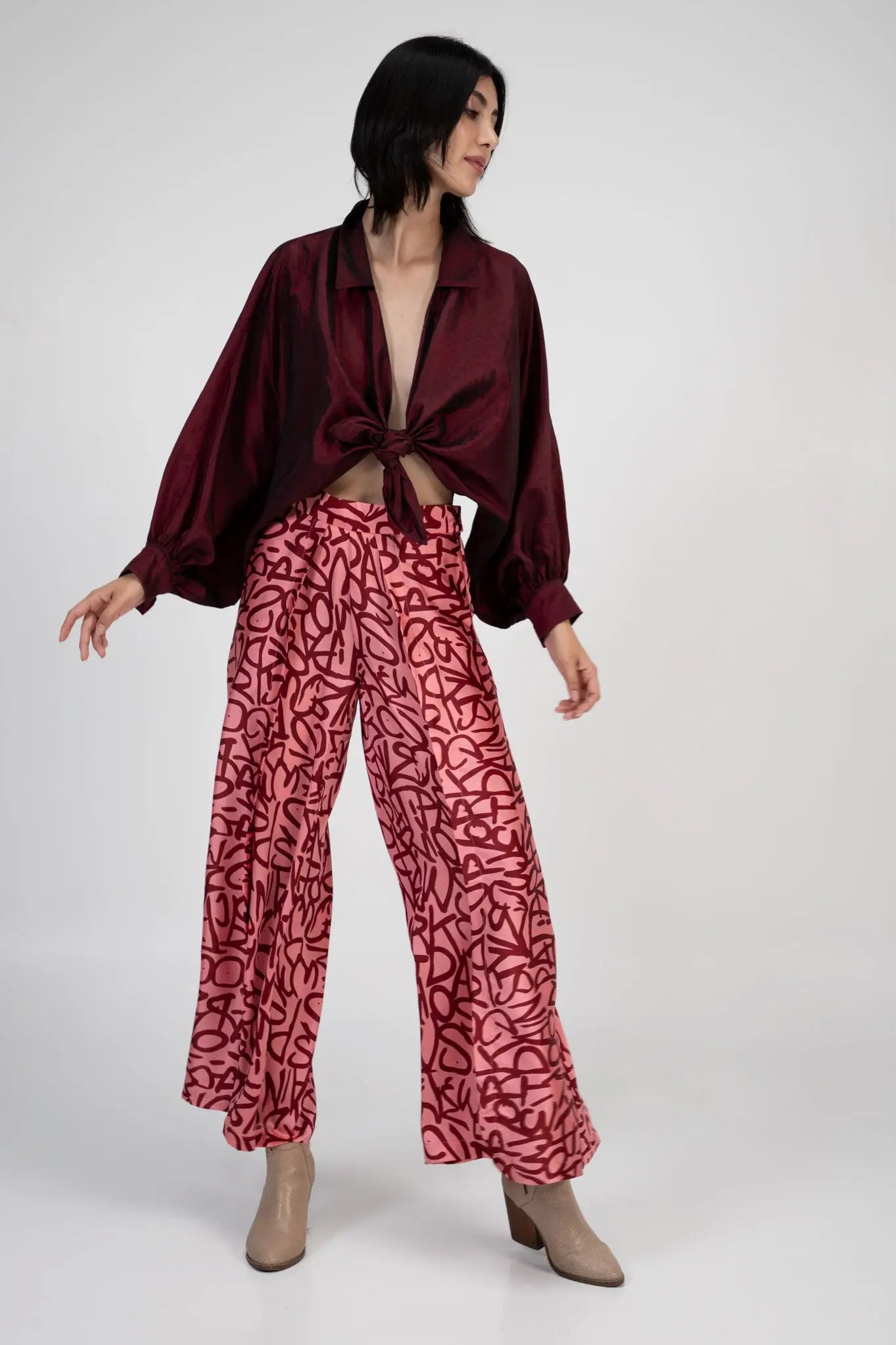 Solapa Letter Cherry Pants