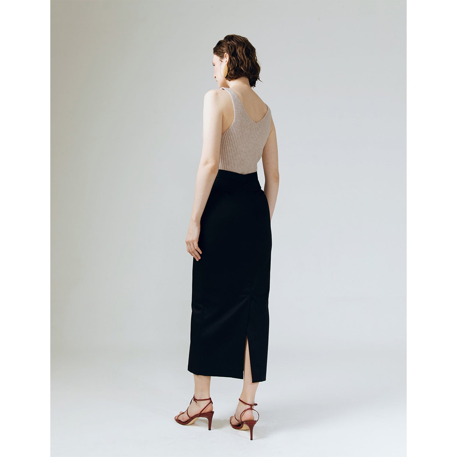 SLEEK MAXI SKIRT