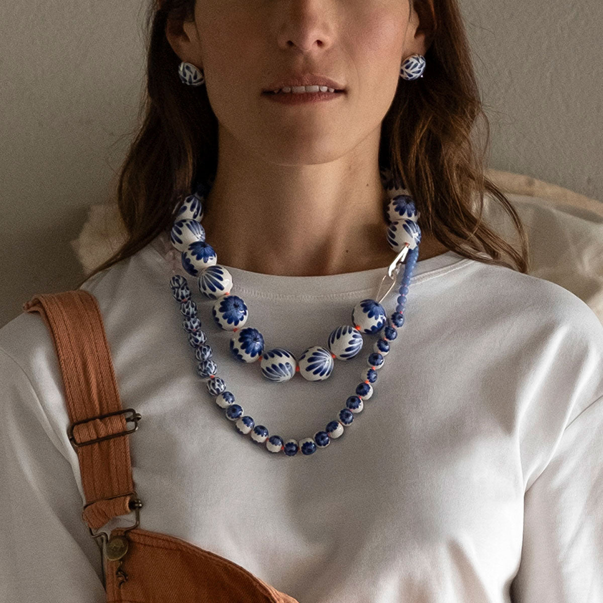 CARMEN Ceramic Spheres Short Necklace