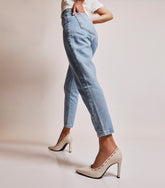 Eco-Friendly Green Pumps with Chic Stitching Fran