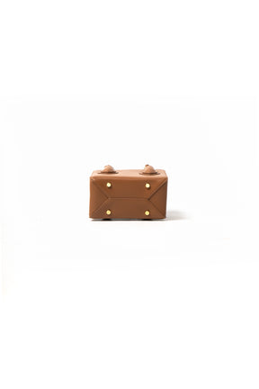 'Oyin' Brown Boxy Tote With Gold Hardware