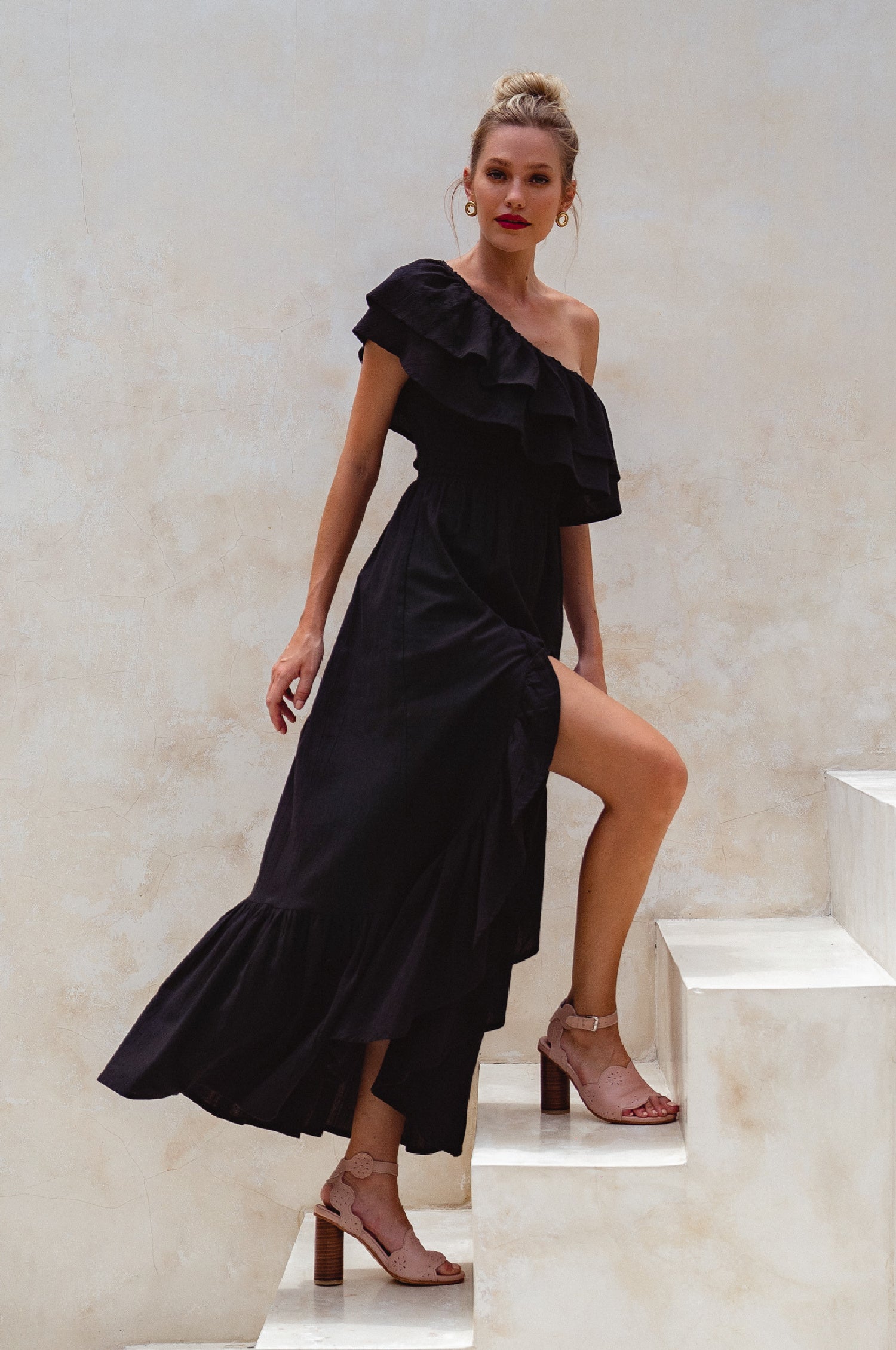 Guadalupe Ruffled Maxi Dress - Black