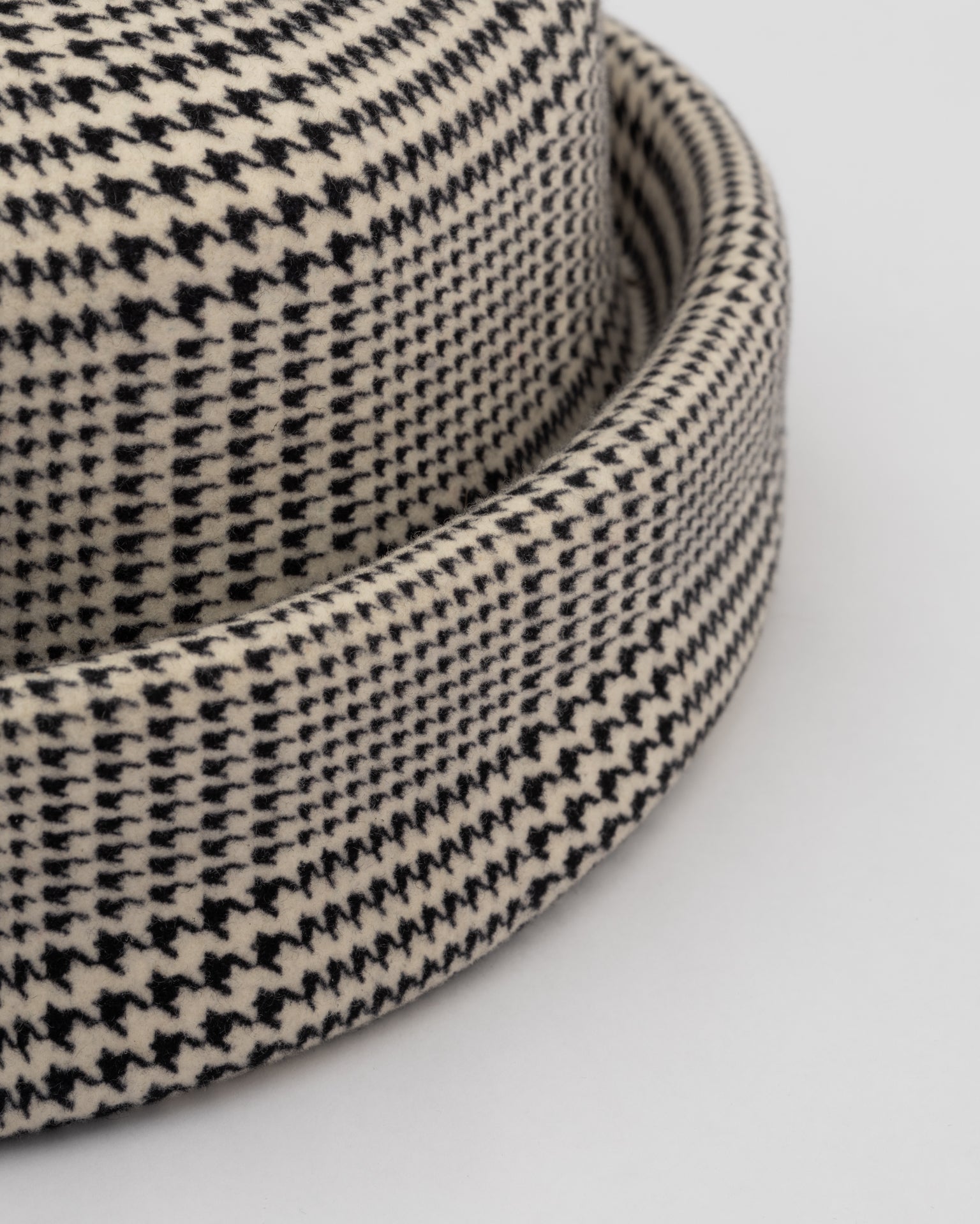 London Pillbox Hat - Glen Plaid