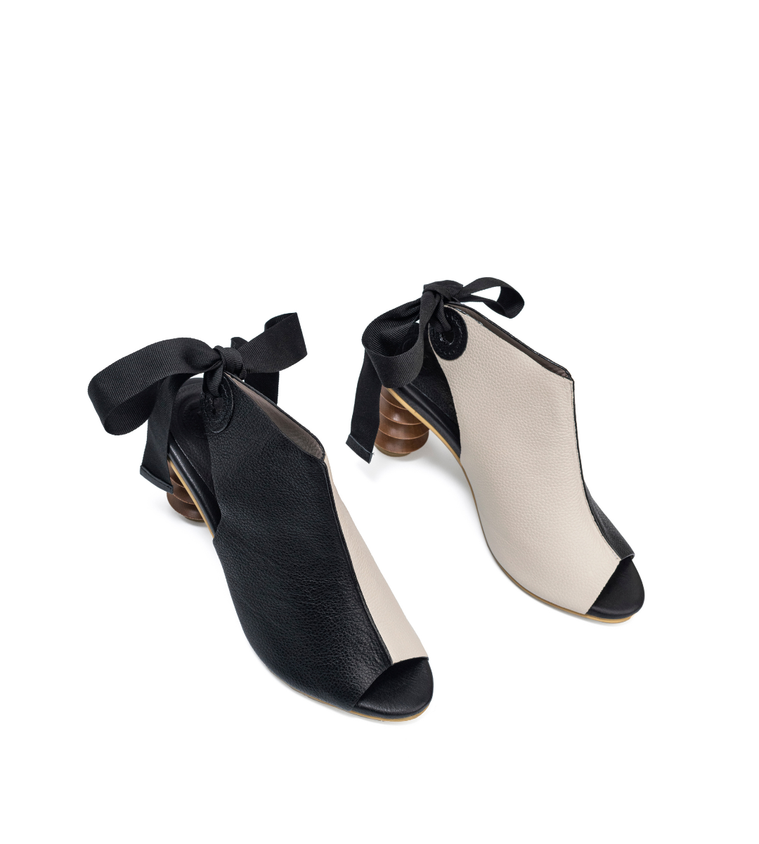 Mattise7 Sculptural Two-Tone Leather Ankle Boot