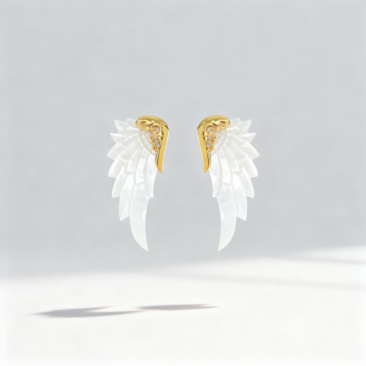 Purist studs (Small, Gold)