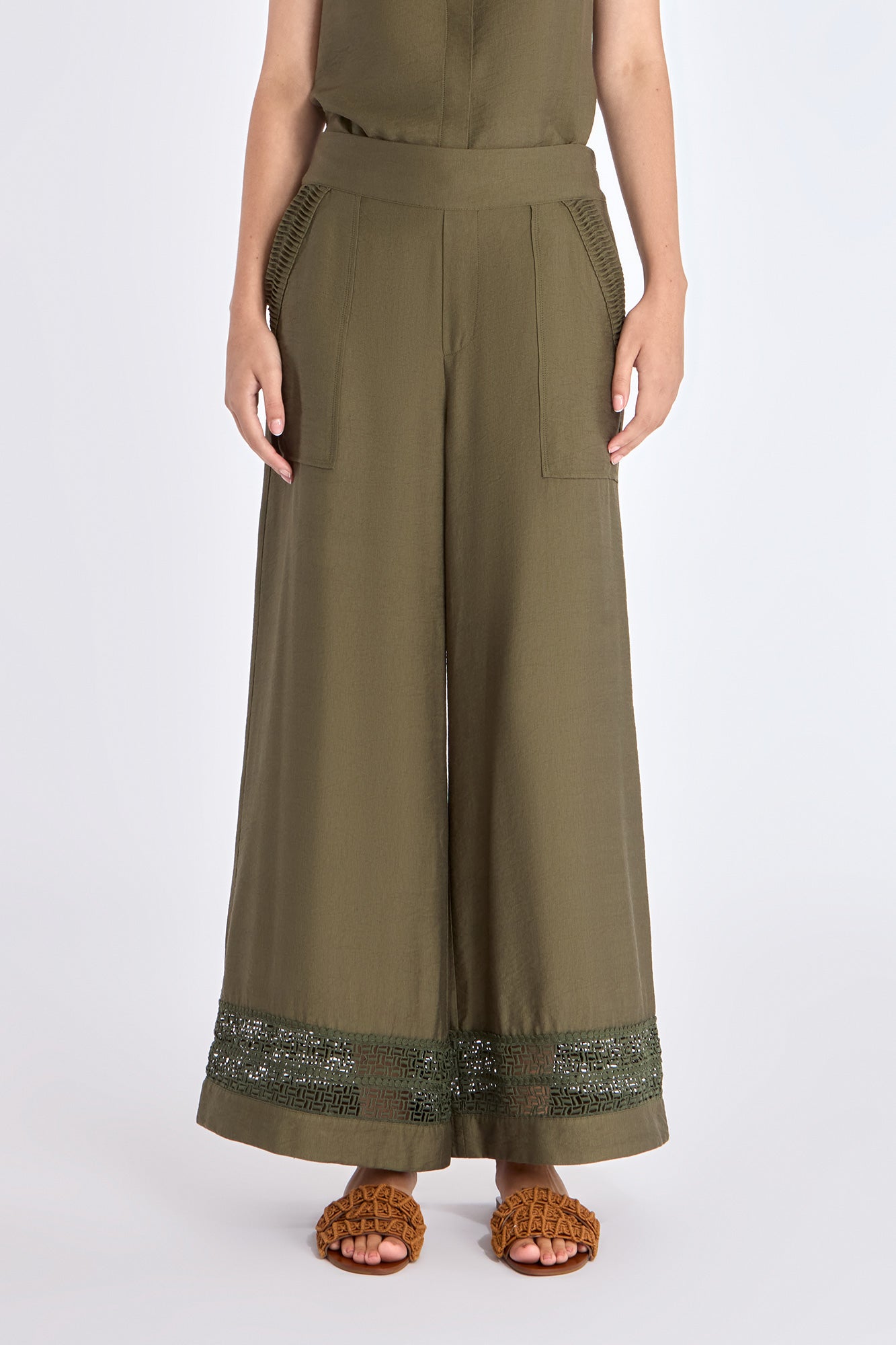 Clark Ease Pant | Olive