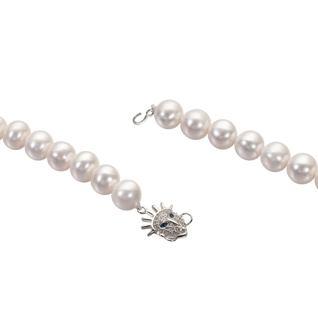 Ìdòlá Single Freshwater Pearl Necklace