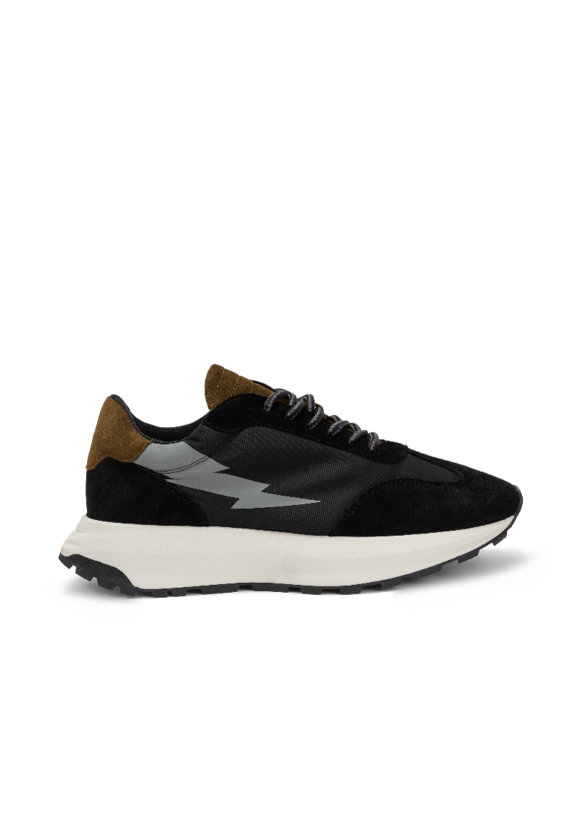 Moyo Trail Runner B-l-a-c-k CW (Unisex)