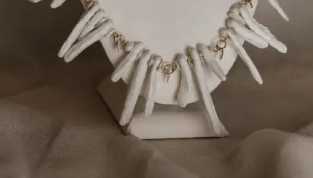 AION NECKLACE
