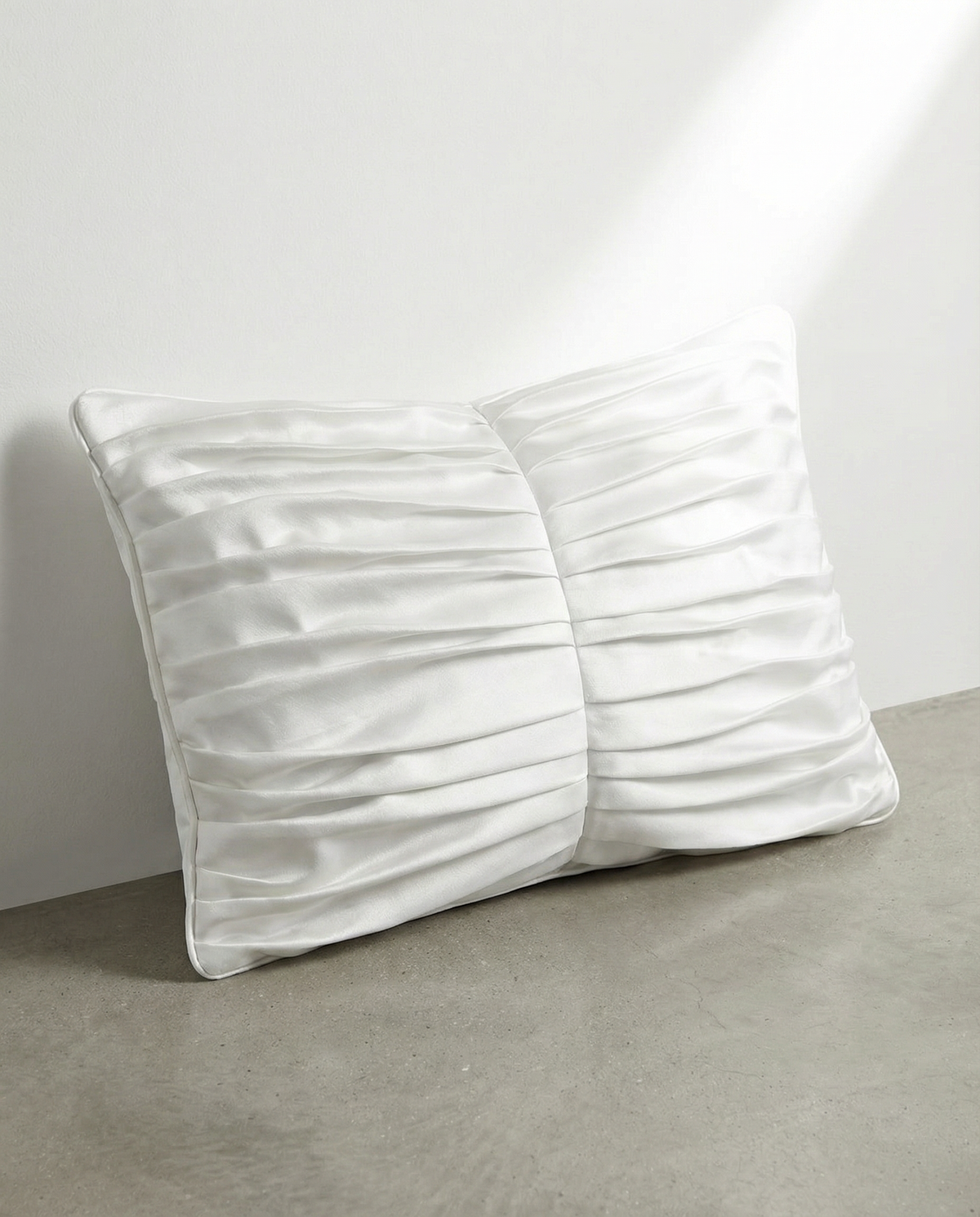 PLEATED COTTON SUEDE PILLOW IN MILK